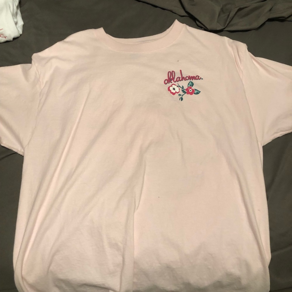 OU T-shirt with floral